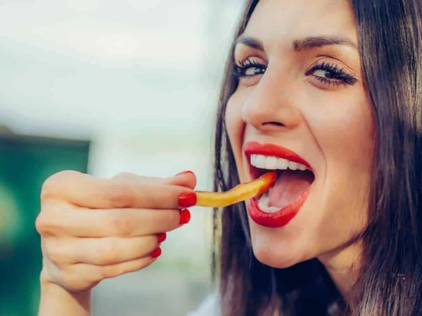 Wenn Sie das essen, vergessen Sie weiße Zähne.